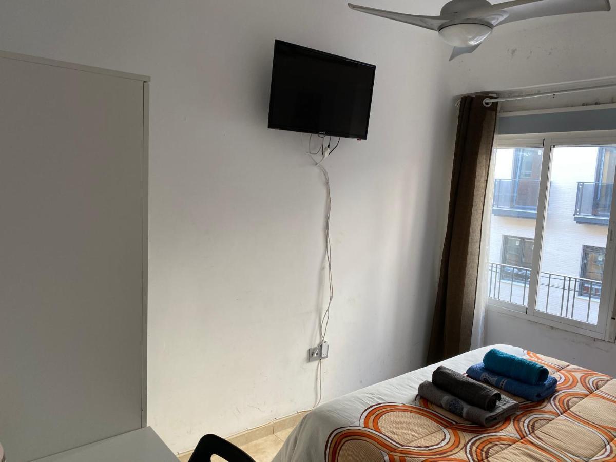 Malaga Centro Habitaciones Privada En Apartamento Compartidos Exterior photo